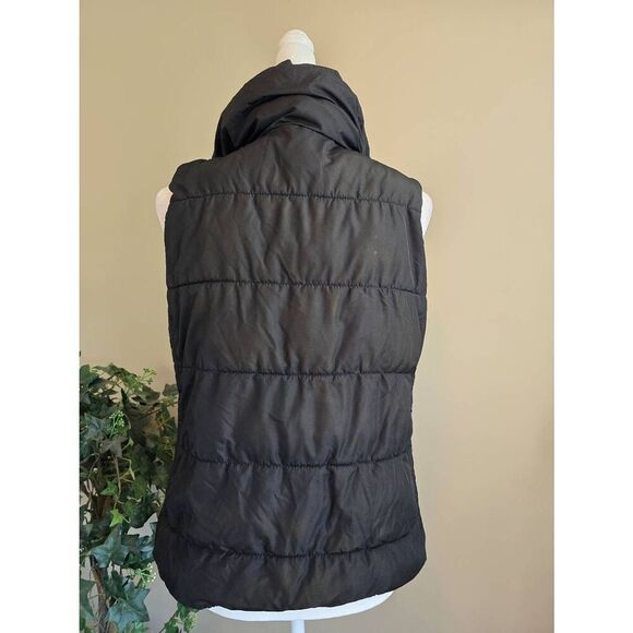 Old Navy Puffer Vest Sz M - Picture 4 of 6